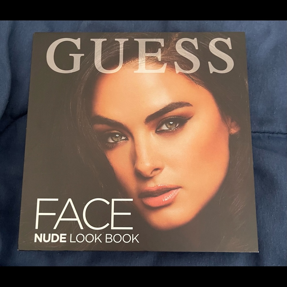 Nude lip book